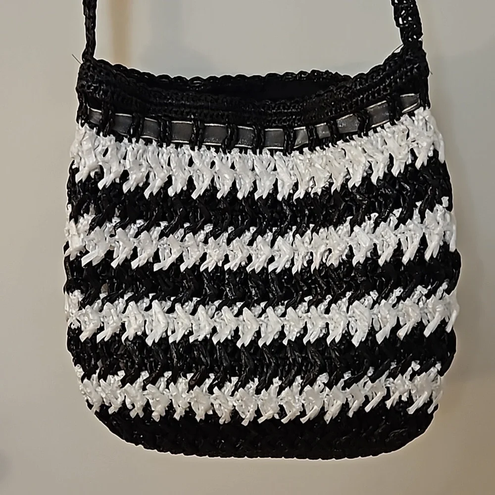 HANDMADE Monochrome Raffia Crochet Cinch Hobo Crossbody Festival Bag